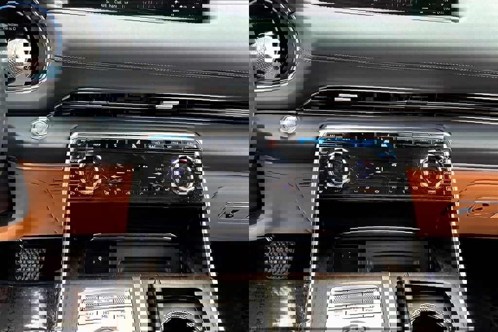 Used 2023 Genesis GV80 2.5T w/ Prestige Package image 31