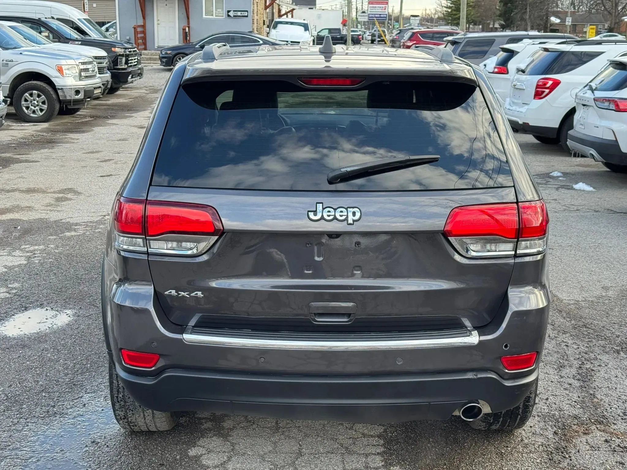 Used 2021 Jeep Grand Cherokee Limited image 4