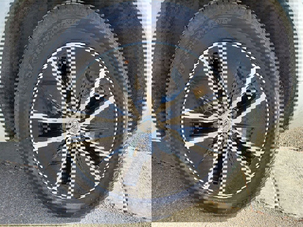 Used 2020 Volvo XC90 T5 Momentum w/ Protection Package image 11