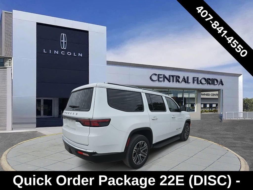 Used 2023 Jeep Wagoneer 4WD w/ Premium Group I image 2