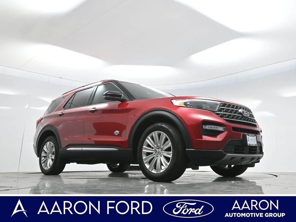 Used 2024 Ford Explorer King Ranch w/ Technology Package AWD/4WD image 3