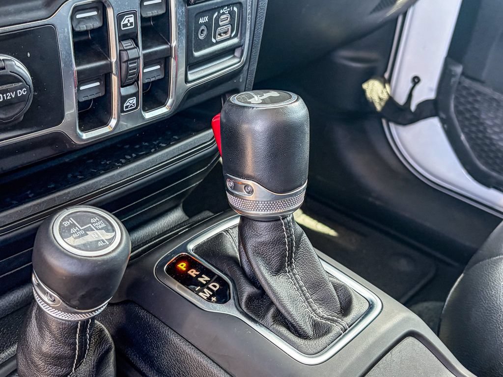 Used 2023 Jeep Wrangler Unlimited Sahara AWD/4WD image 42