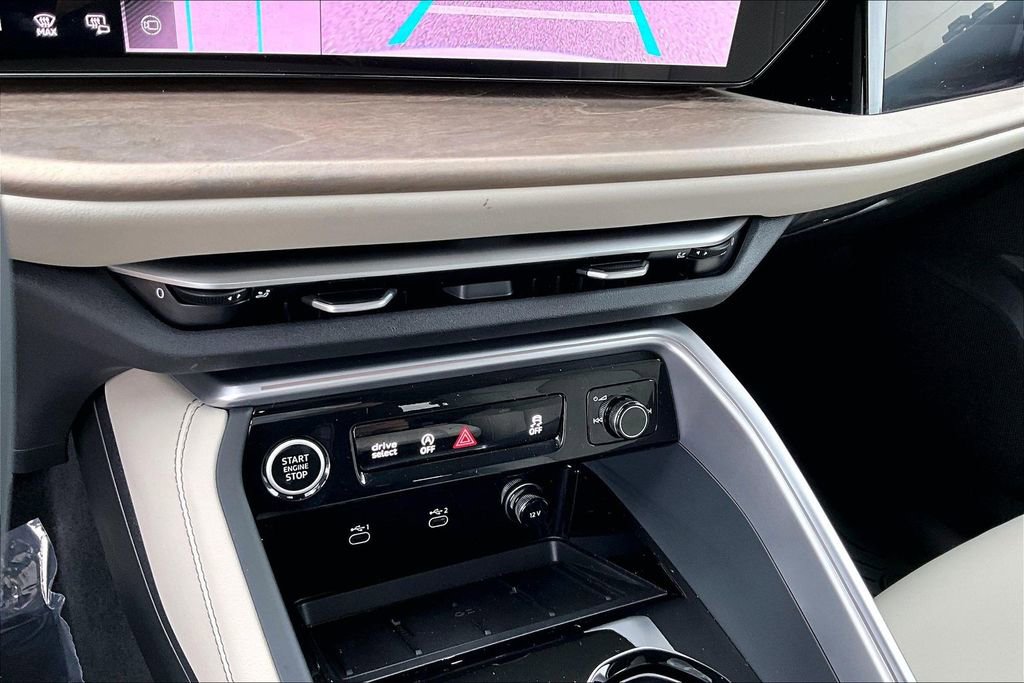 Certified 2025 Audi Q5 Prestige image 16