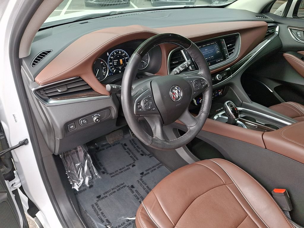 Used 2021 Buick Enclave Avenir w/ Avenir Technology Package AWD/4WD image 27