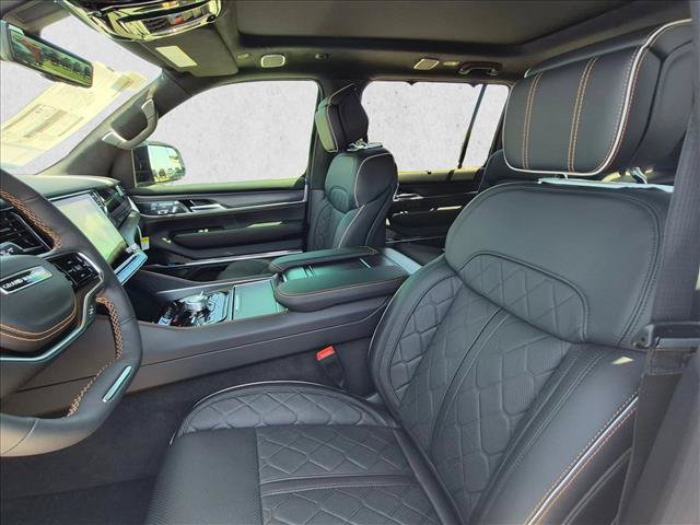 New 2026 Jeep Grand Wagoneer L Summit AWD/4WD image 16