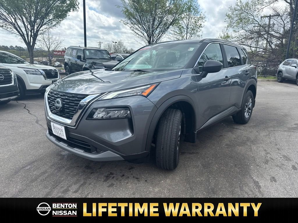 Used 2023 Nissan Rogue S image 4
