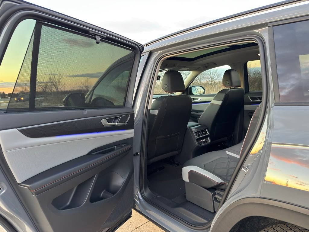 New 2026 Volkswagen Atlas Peak Edition AWD/4WD image 24