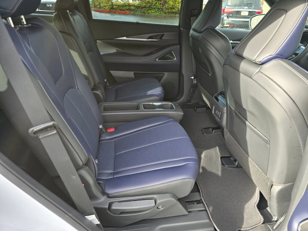 New 2026 INFINITI QX60 Sport image 14