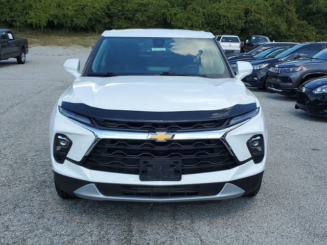 Used 2023 Chevrolet Blazer LT image 2
