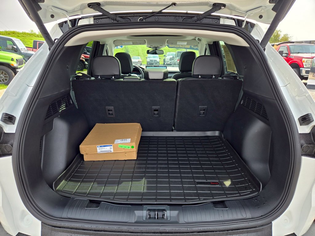 Used 2025 Ford Escape SE w/ PHEV Premium Package FWD image 31