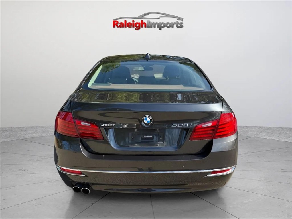 Used 2015 BMW 528i xDrive Sedan AWD/4WD image 8