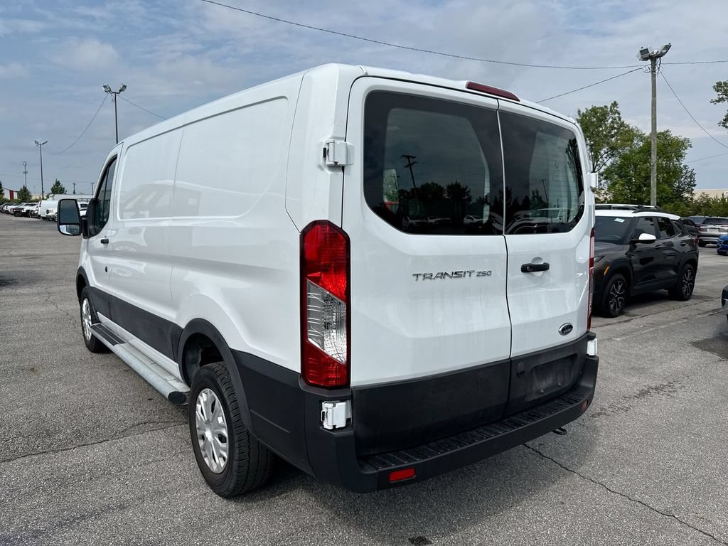 Used 2025 Ford Transit 250 Low Roof w/ Exterior Upgrade Package RWD image 3