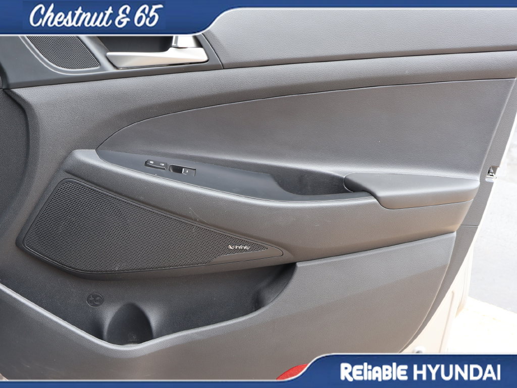Used 2021 Hyundai Tucson Ultimate w/ Cargo Package AWD/4WD image 8