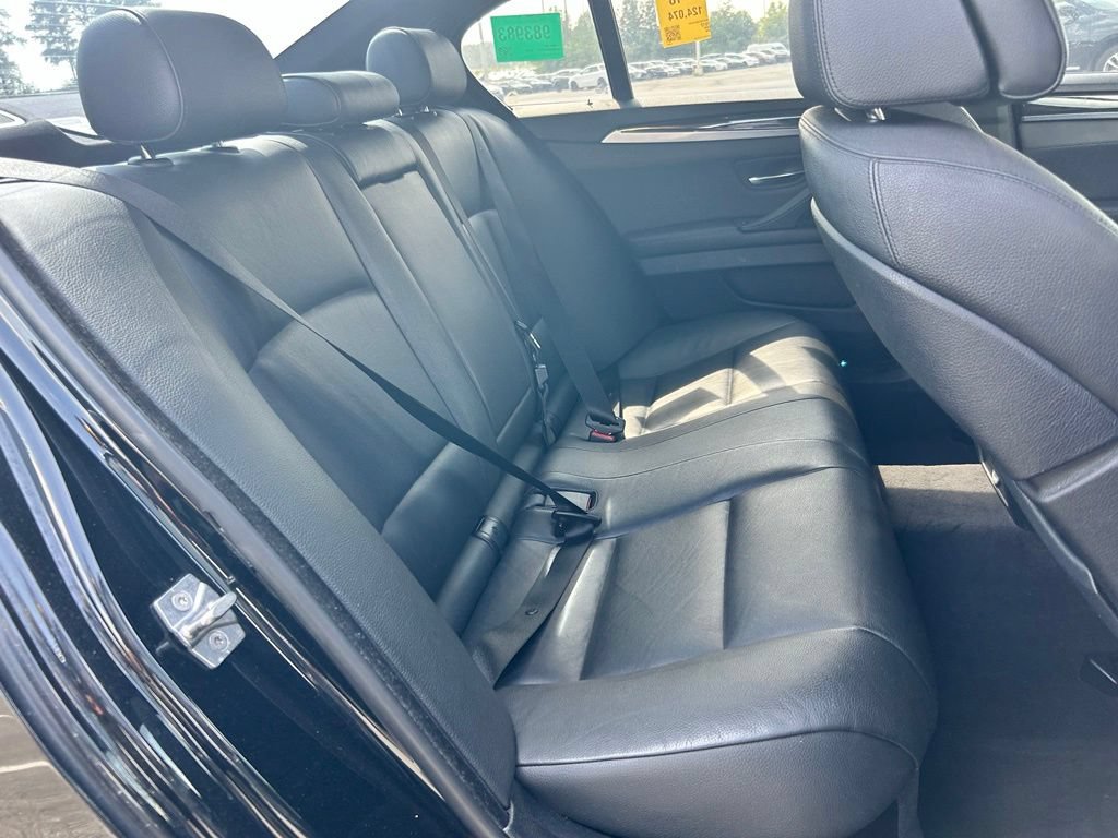 Used 2012 BMW 550i xDrive Sedan AWD/4WD image 15