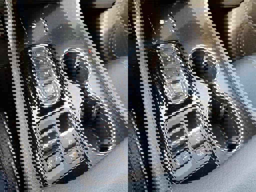 Used 2023 Honda Pilot Elite image 22