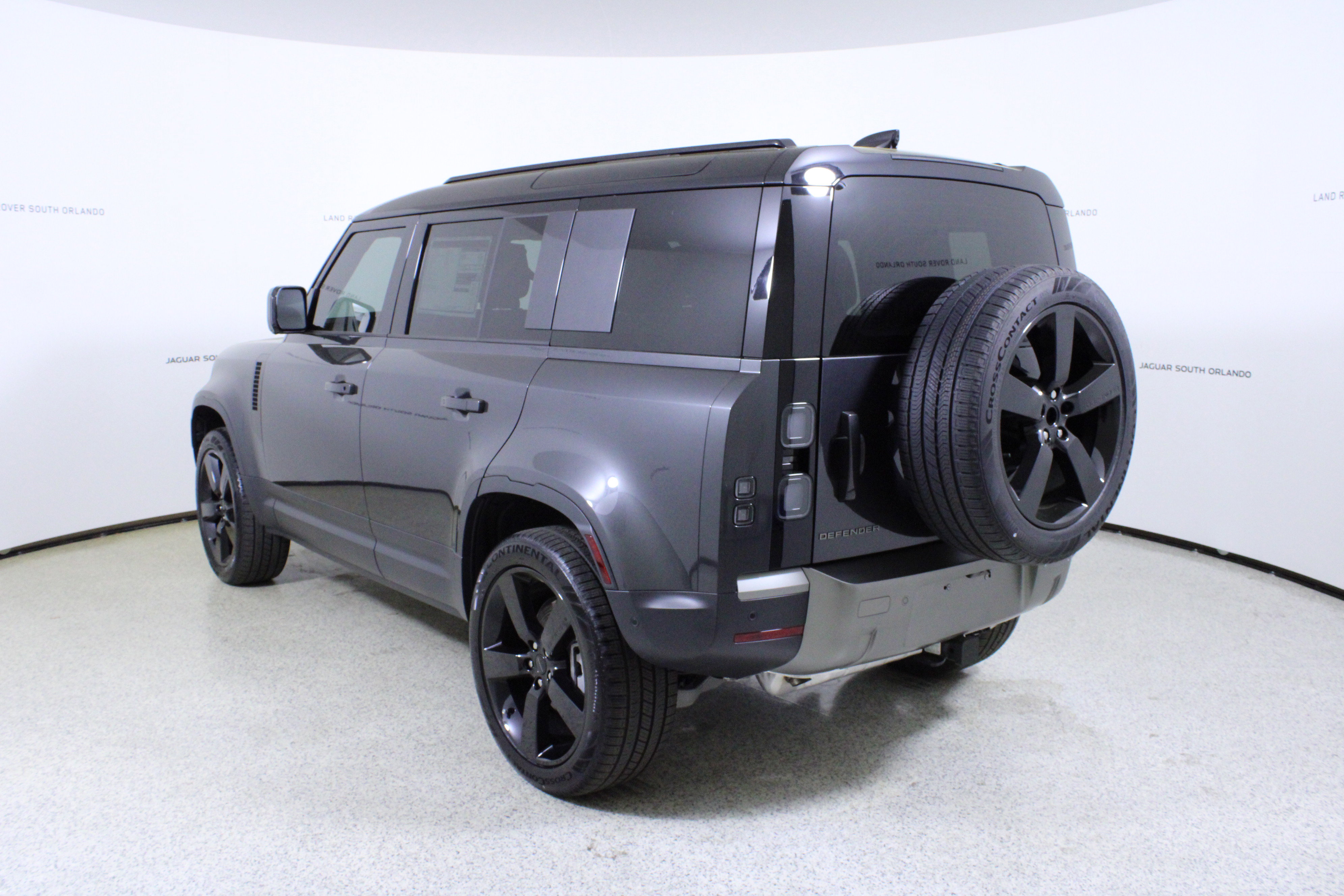 New 2026 Land Rover Defender 110 S image 5