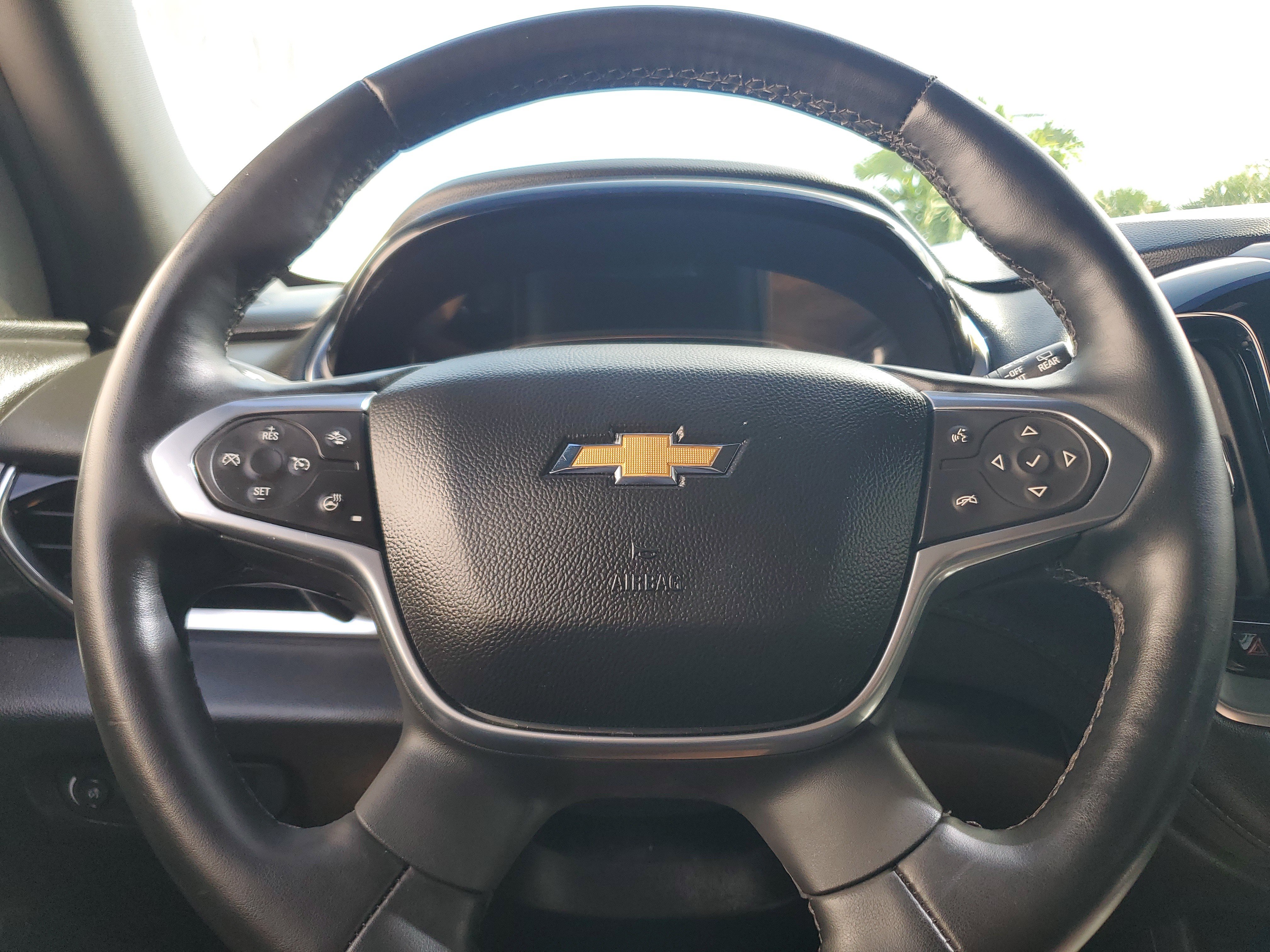 Used 2023 Chevrolet Traverse High Country FWD image 25