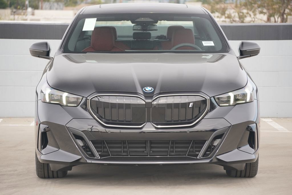 New 2026 BMW i5 eDrive40 w/ M Sport Package image 2