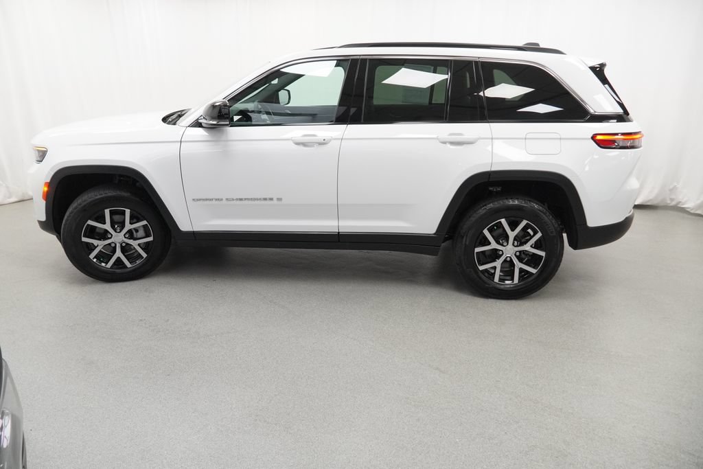 Certified 2025 Jeep Grand Cherokee Limited AWD/4WD image 15