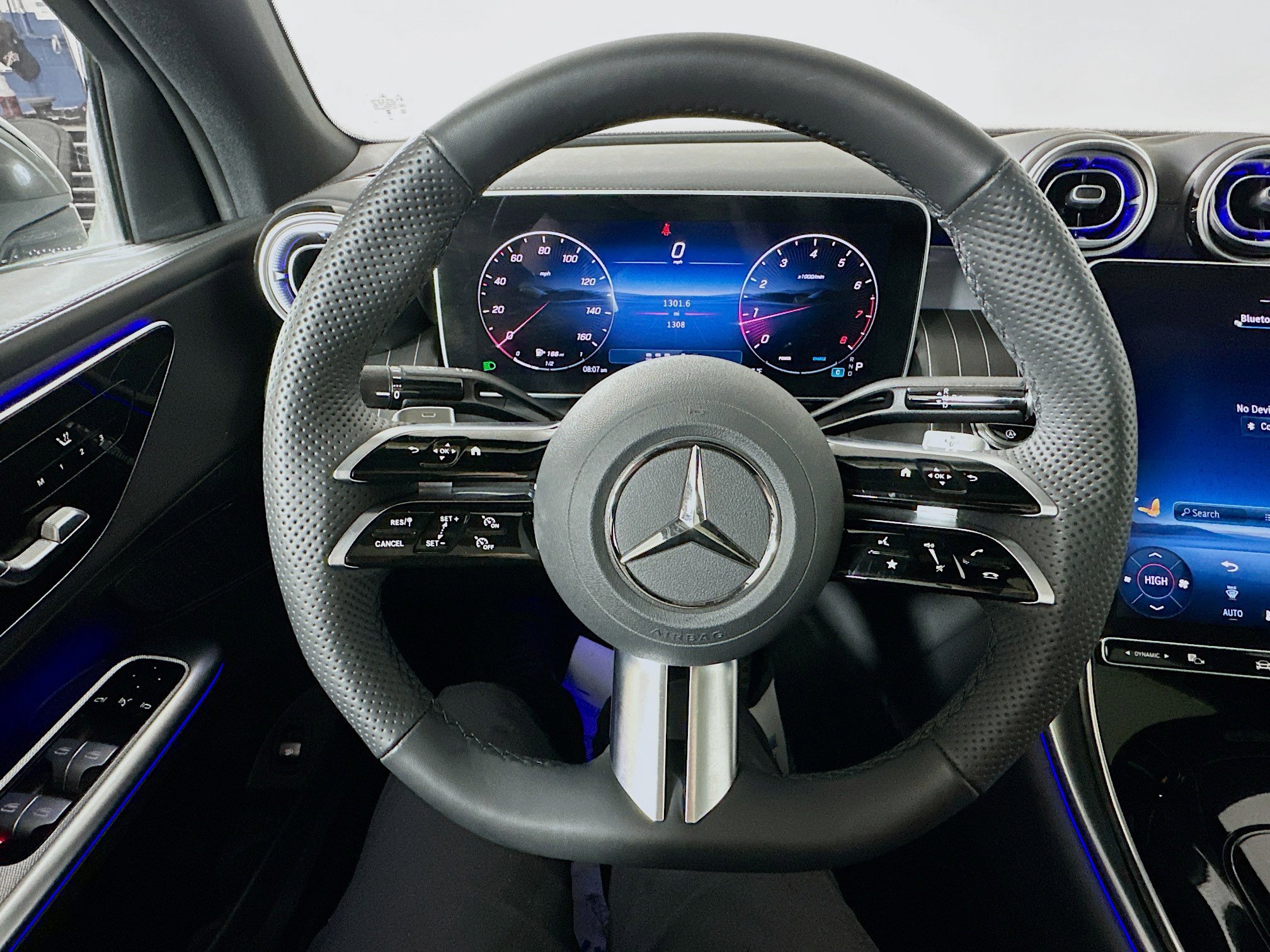 Certified 2025 Mercedes-Benz GLC 300 4MATIC image 11