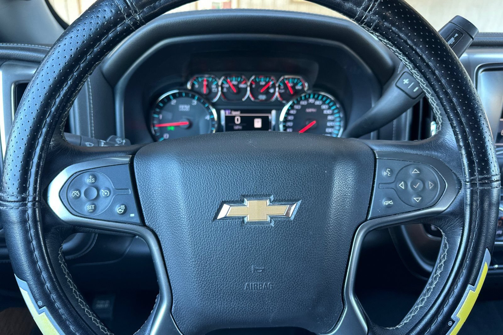 Used 2019 Chevrolet Silverado 2500 LTZ w/ Duramax Plus Package AWD/4WD image 20