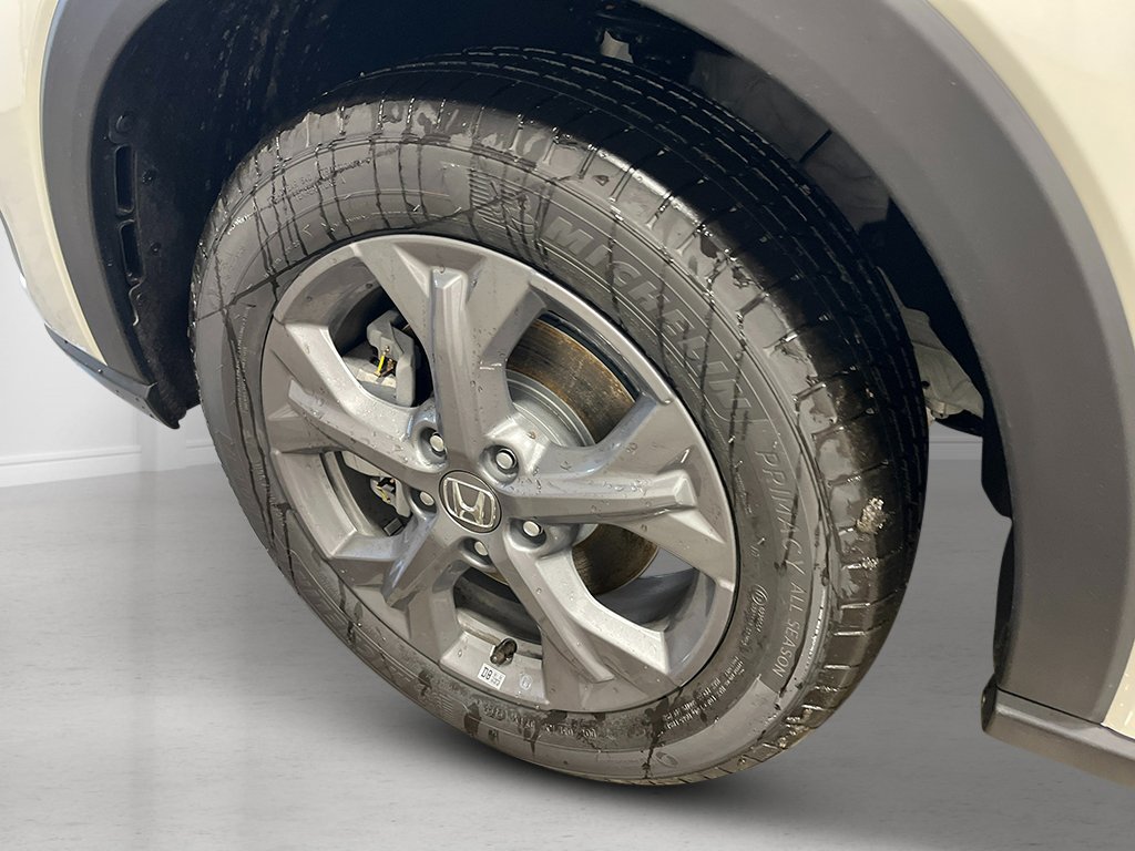 Certified 2026 Honda HR-V LX image 13