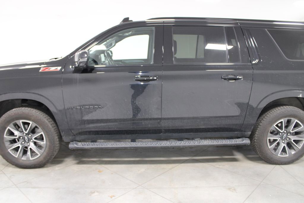 Used 2023 Chevrolet Suburban Z71 w/ Luxury Package image 6