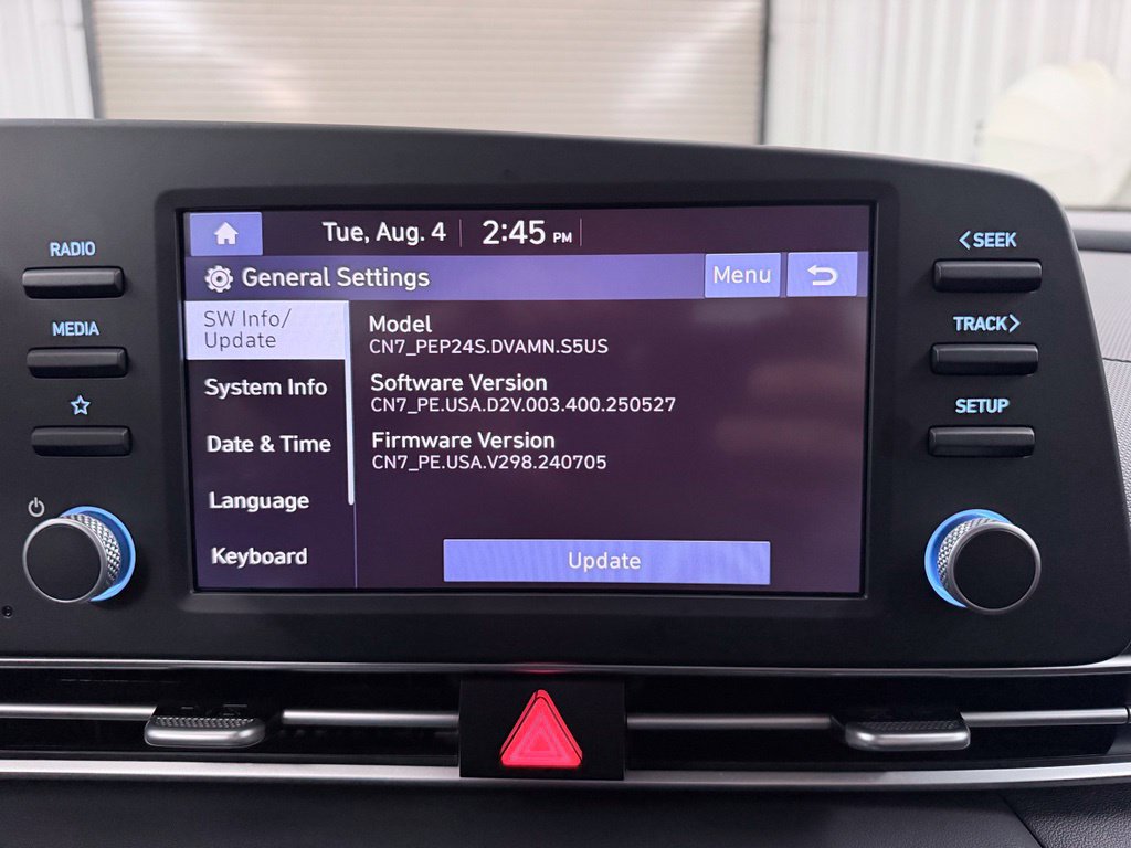 Used 2026 Hyundai Elantra SE FWD image 20