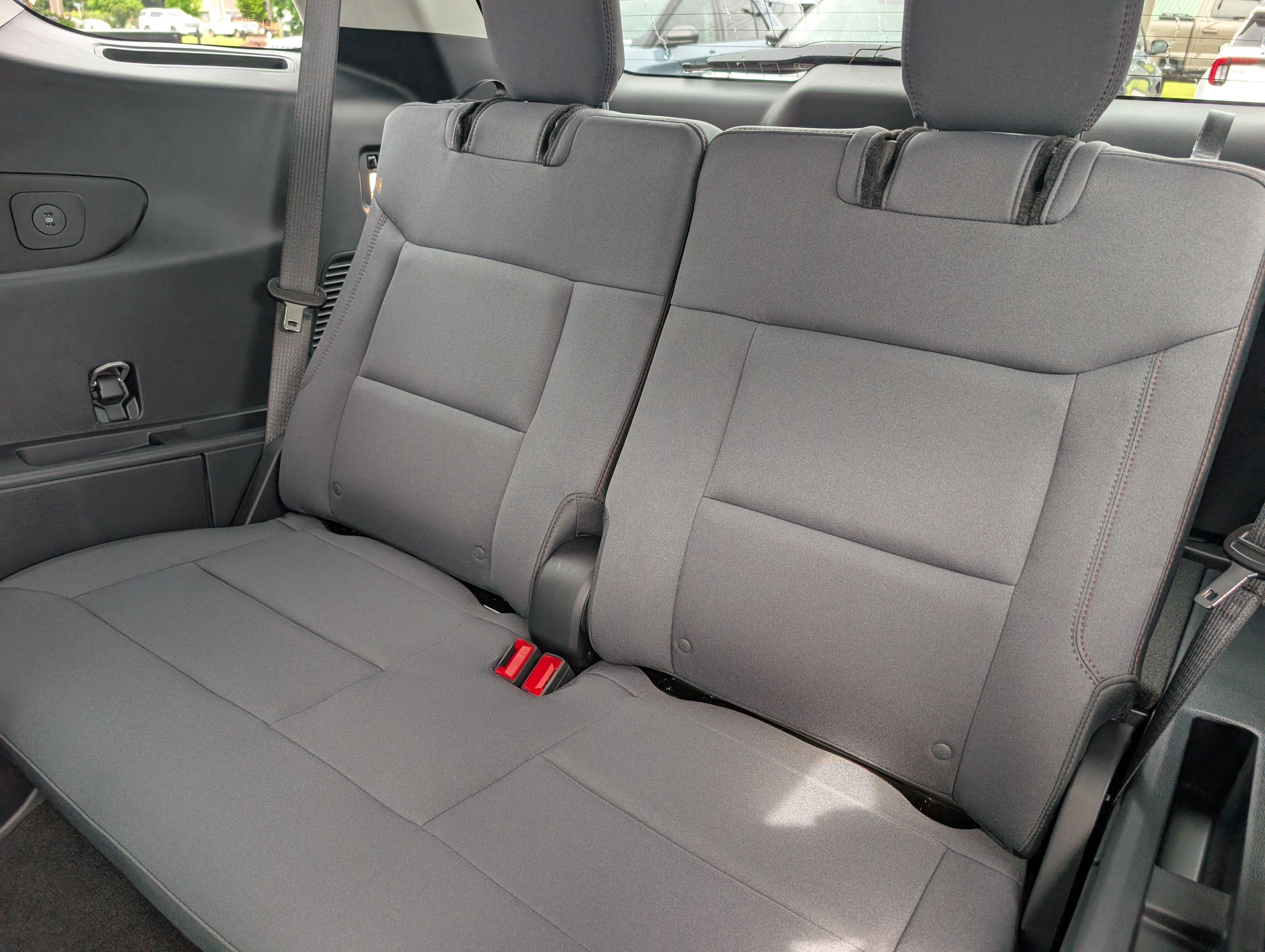 New 2026 Ford Explorer Active RWD image 15