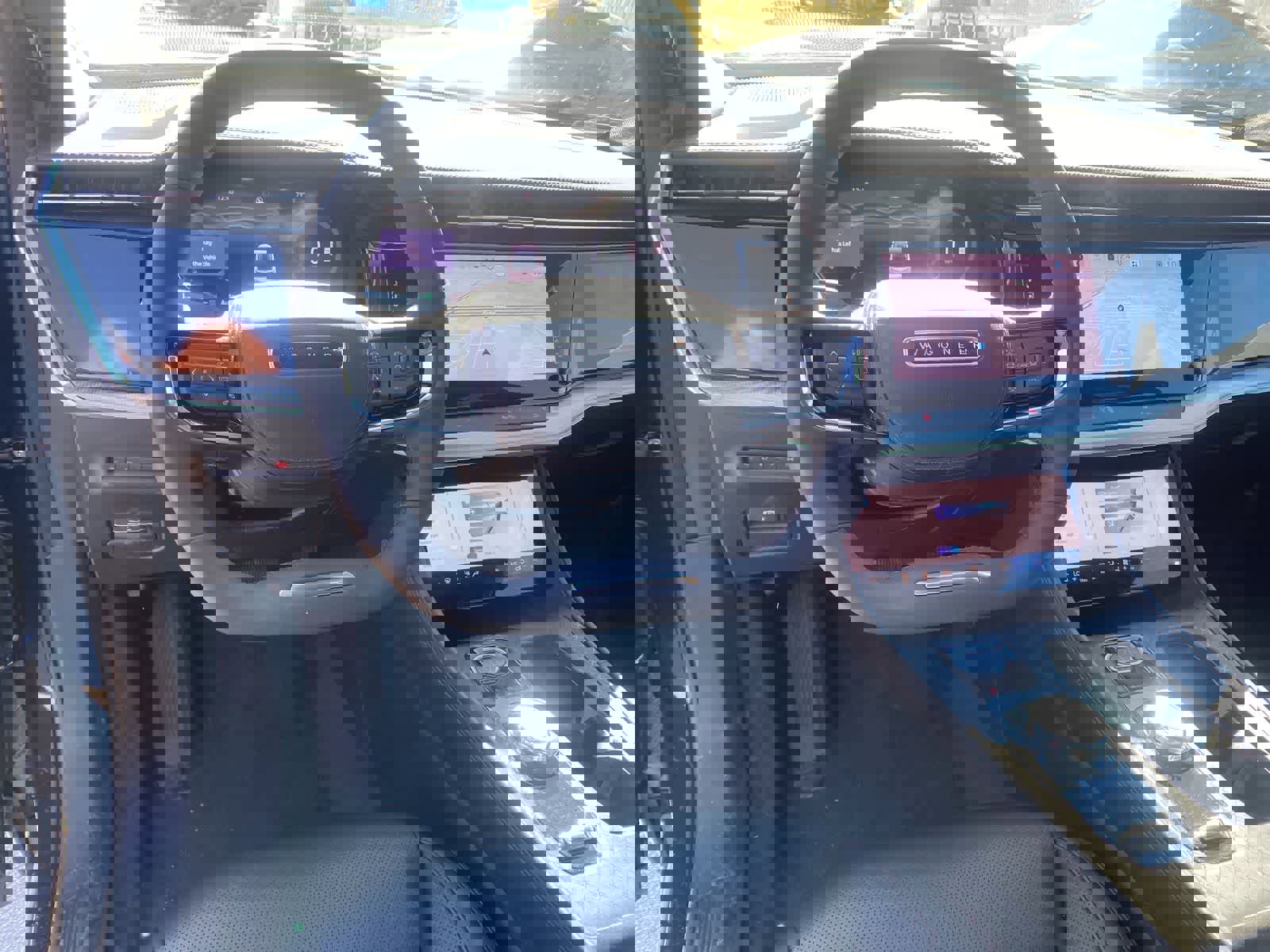 Used 2024 Jeep Wagoneer Launch Edition image 11