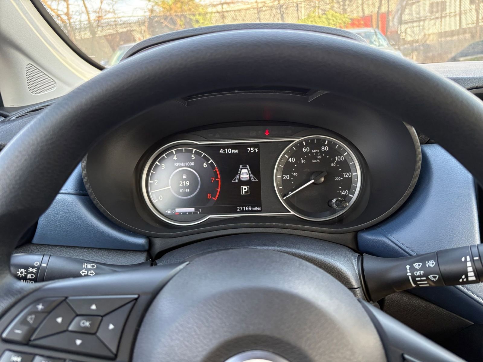 Used 2025 Nissan Versa SV FWD image 38