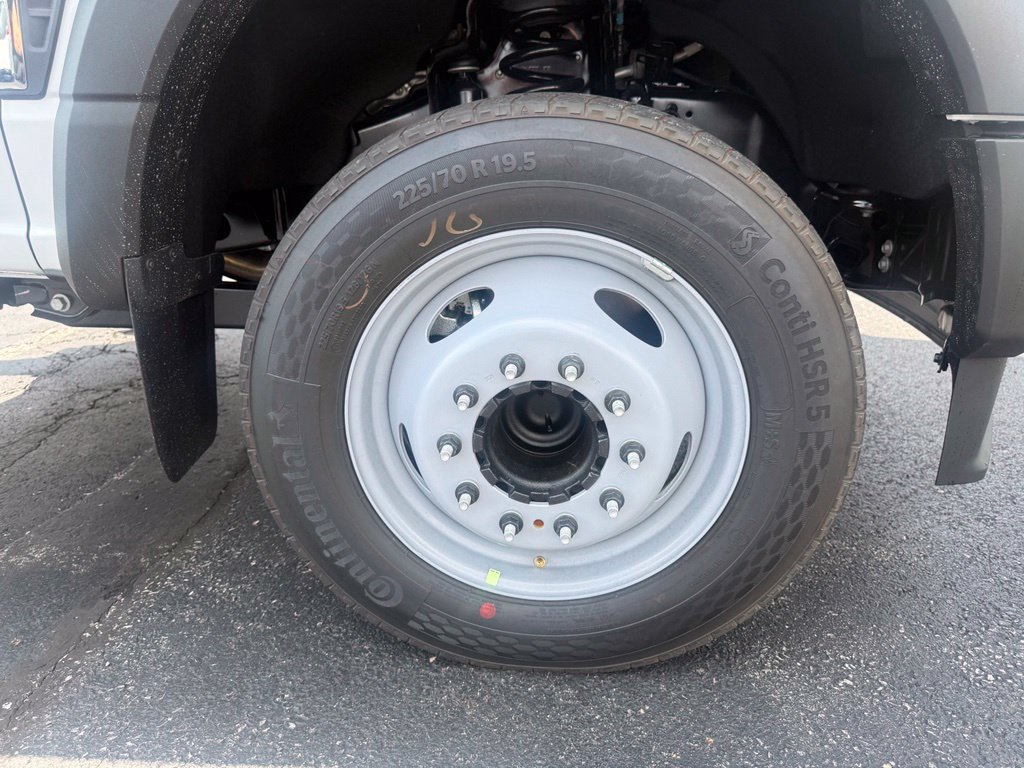 New 2026 Ford F550 Luxury RWD image 39