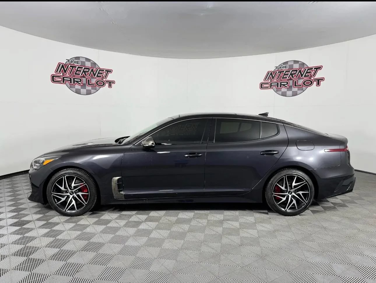 Used 2022 Kia Stinger GT-Line w/ Sun & Sound Package AWD/4WD image 4