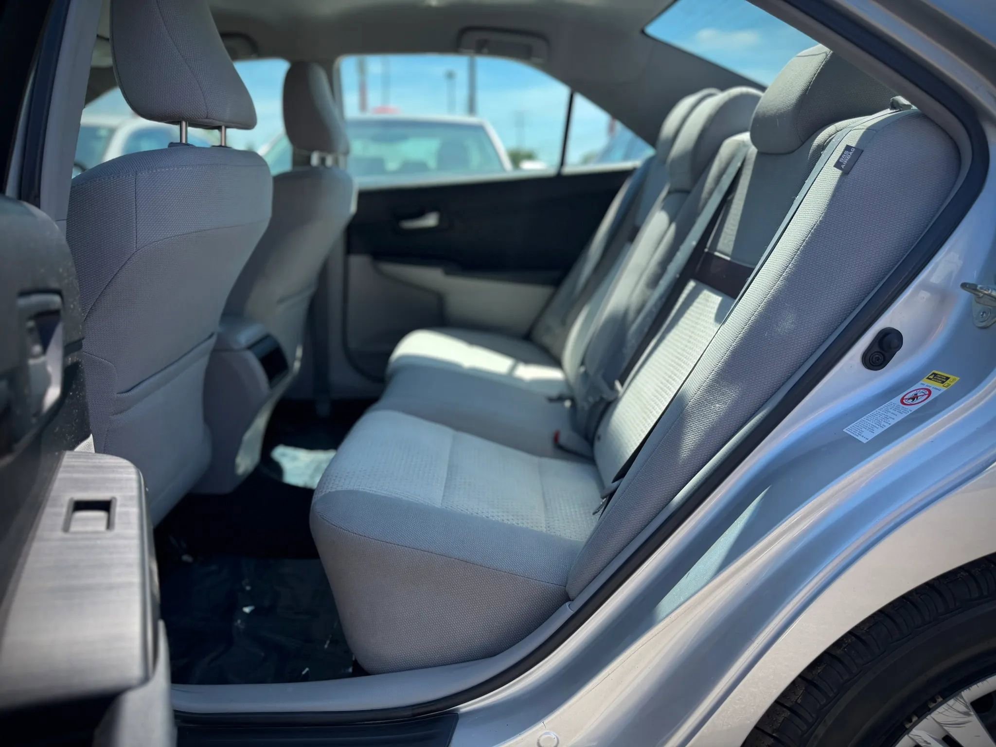 Used 2012 Toyota Camry LE FWD image 13