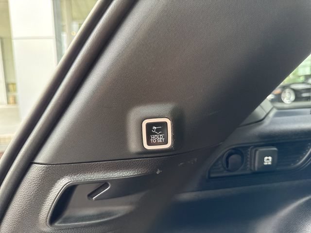 Used 2025 Jeep Grand Cherokee Altitude AWD/4WD image 37