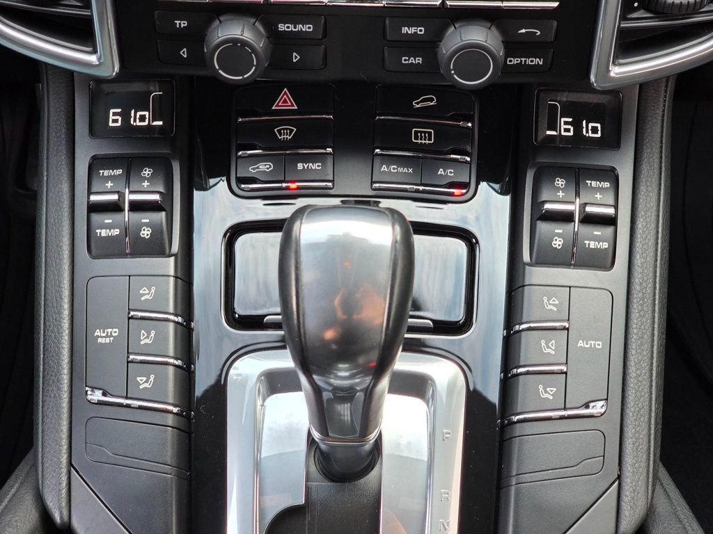 Used 2014 Porsche Cayenne 2014 PORSCHE CAYENNE SPORT DES image 34