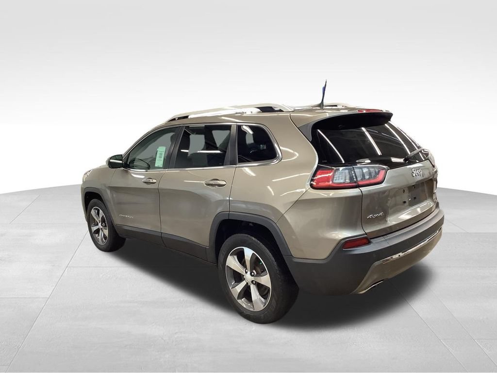 Used 2019 Jeep Cherokee Limited AWD/4WD image 4