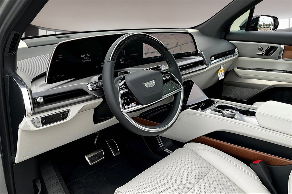 New 2026 Cadillac Vistiq Sport image 6