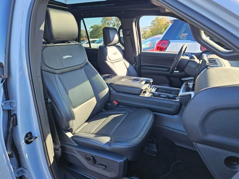 New 2025 Ford Expedition Platinum w/ Stealth Performance Package image 16