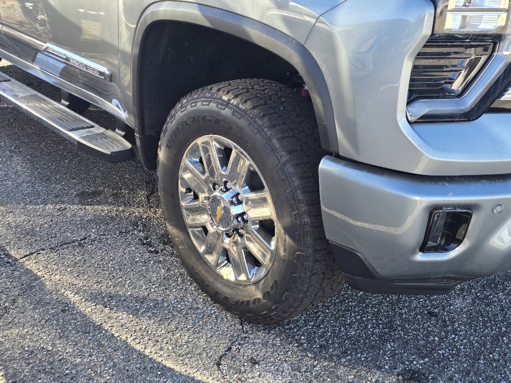 New 2026 Chevrolet Silverado 2500 High Country w/ Technology Package image 13