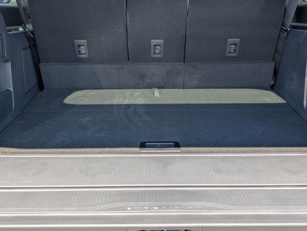 New 2026 Ford Expedition Max Platinum image 21