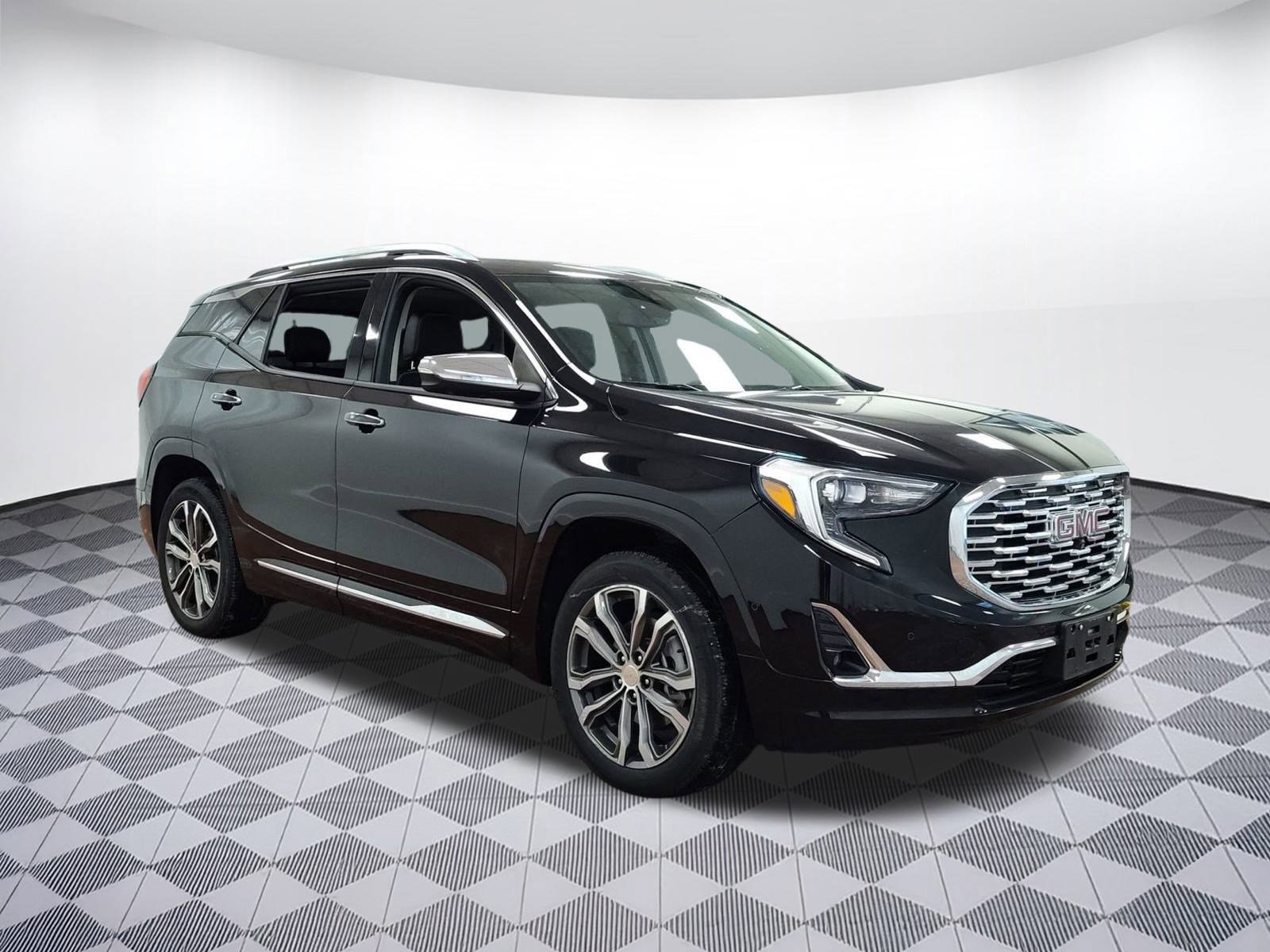 Used 2020 GMC Terrain Denali w/ Denali Premium Package image 6