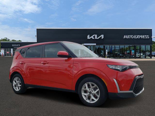 Certified 2023 Kia Soul LX w/ LX Technology Package image 1