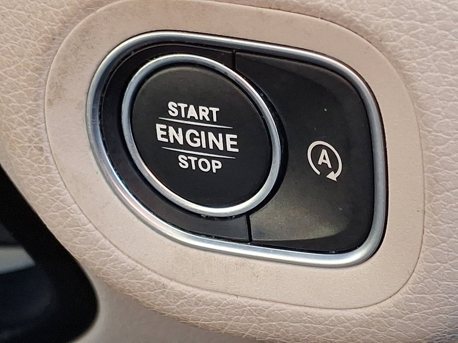 Used 2022 Mercedes-Benz GLS 450 4MATIC image 24