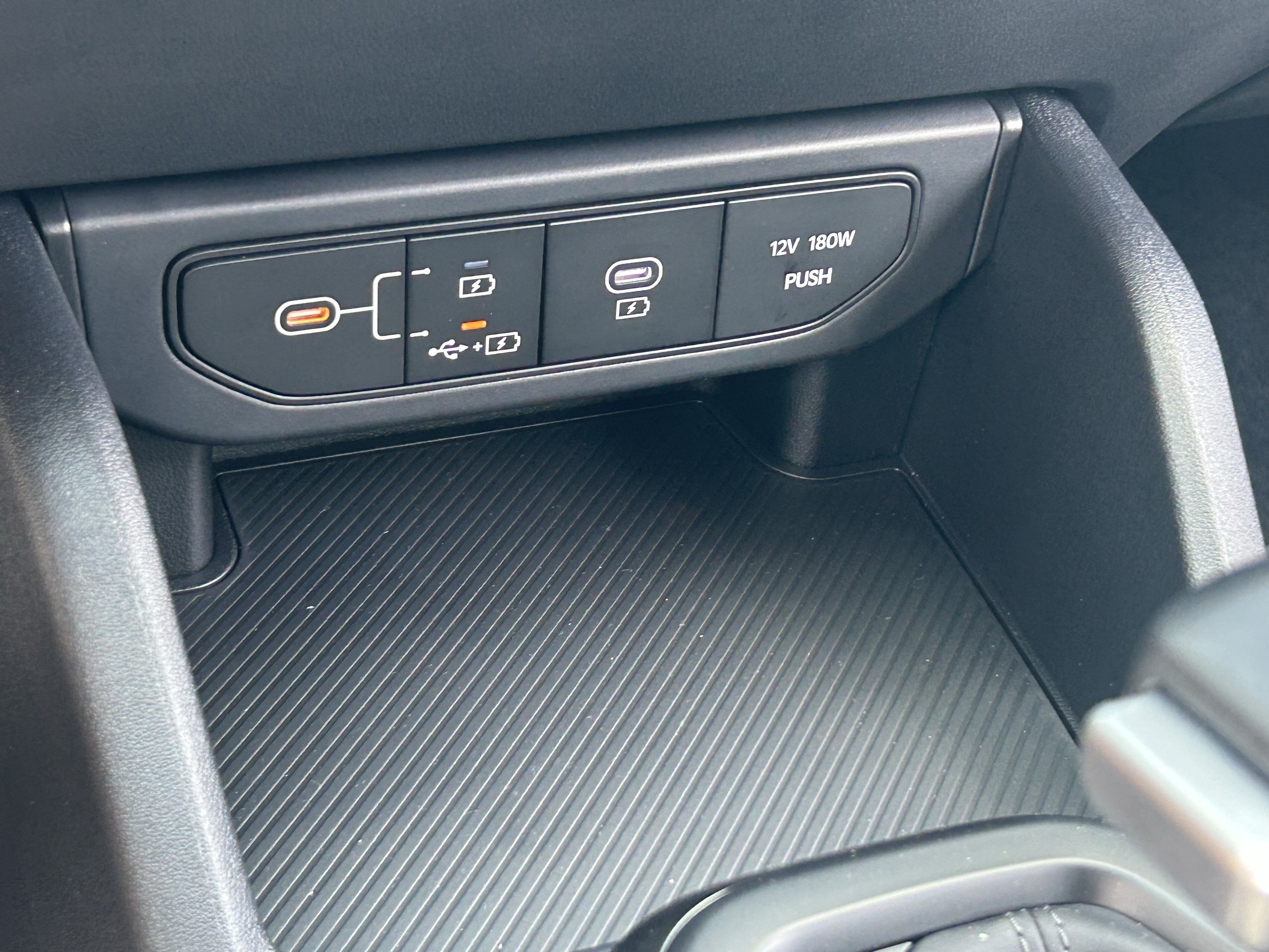 New 2026 Kia K4 FWD image 28