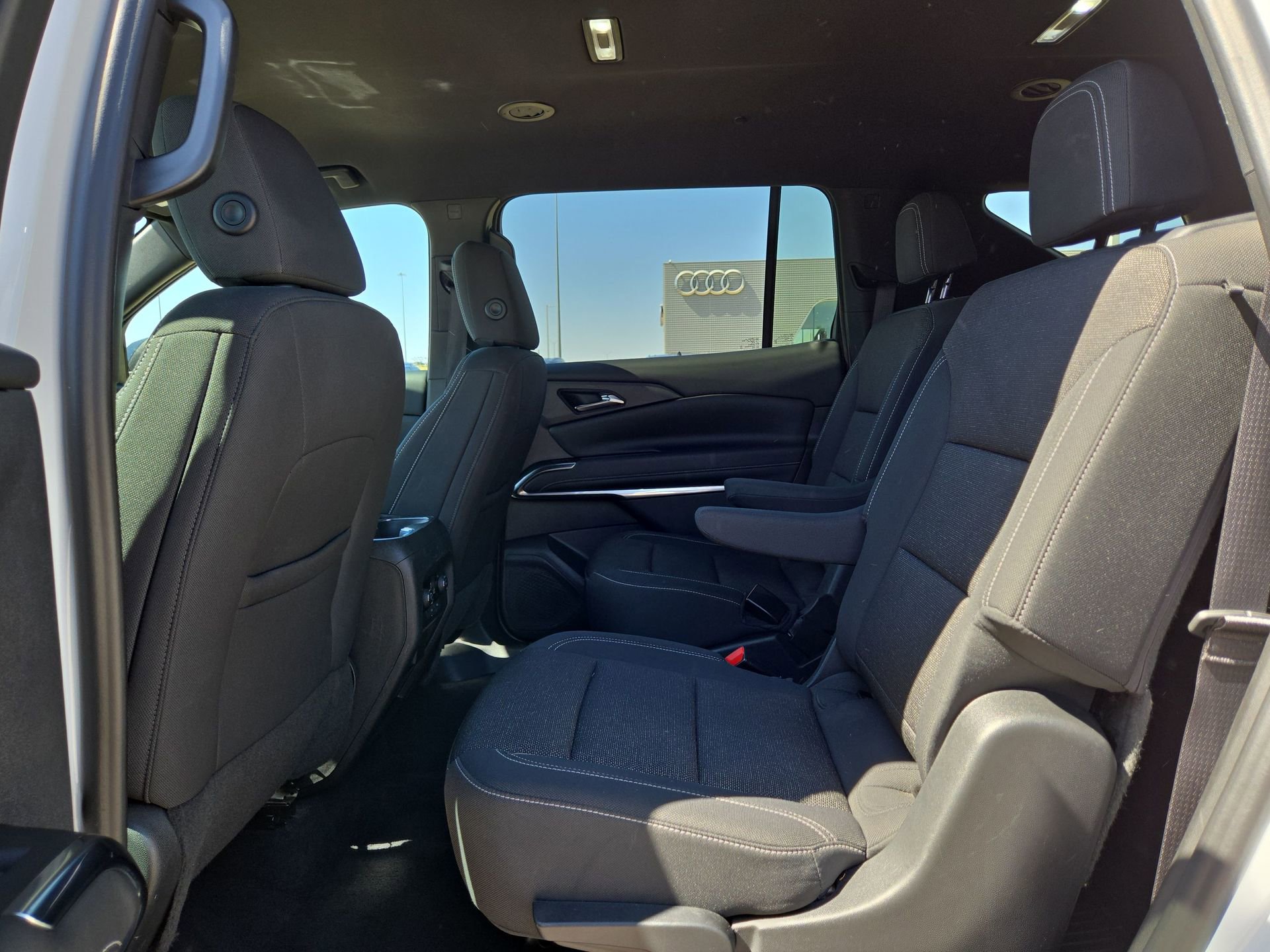 Used 2024 Chevrolet Traverse LT FWD image 13