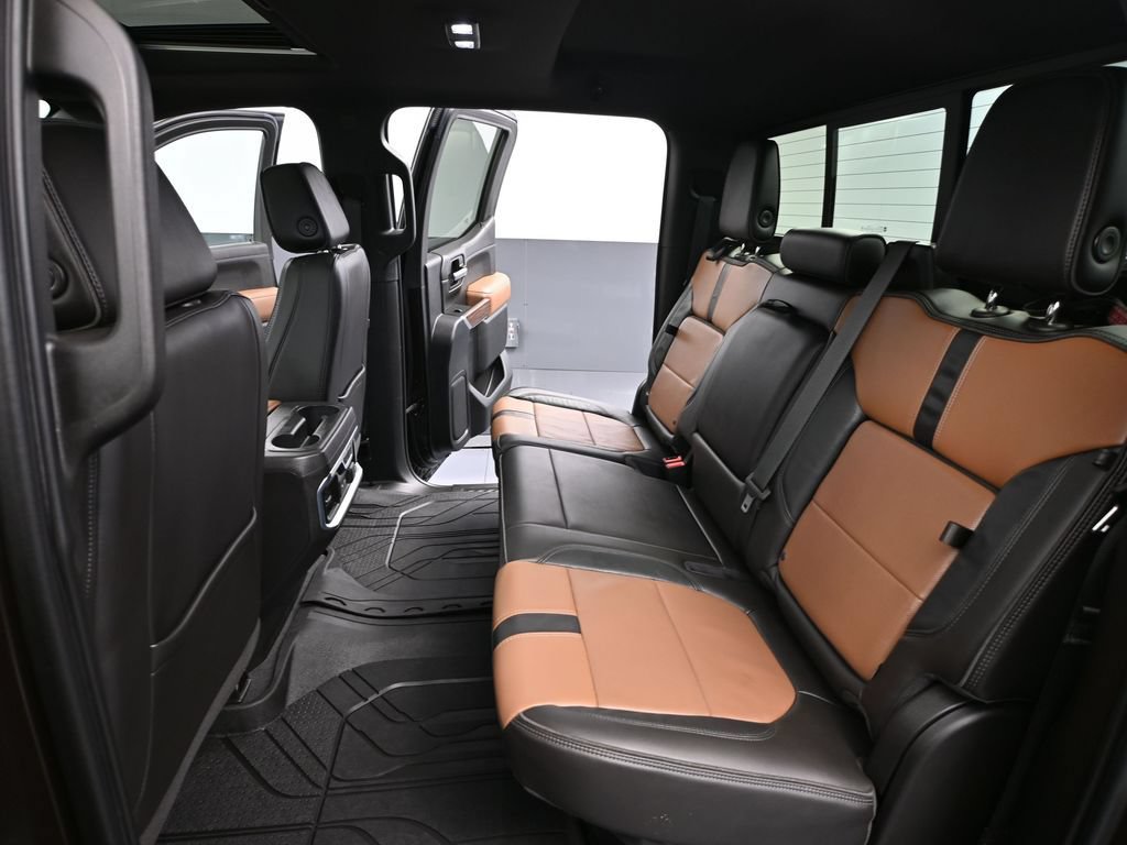 Used 2020 Chevrolet Silverado 1500 High Country AWD/4WD image 46
