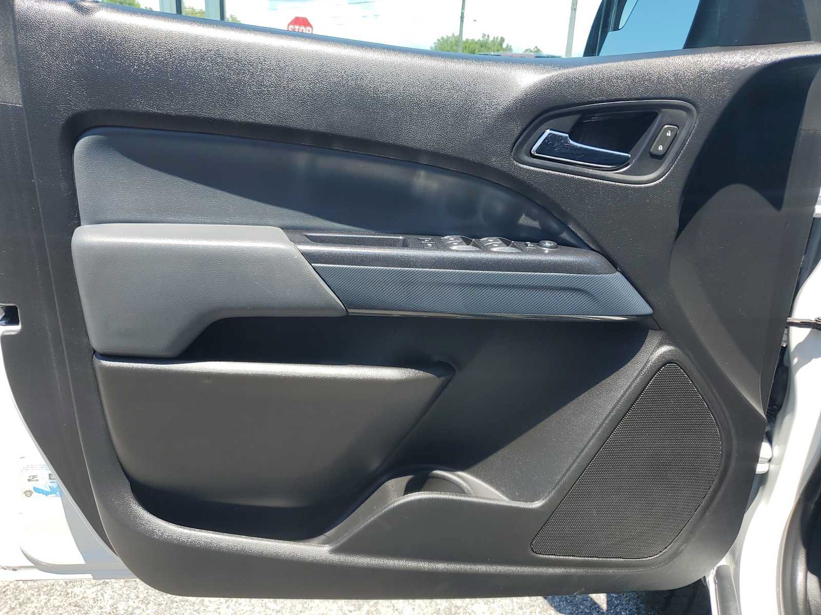 Used 2021 Chevrolet Colorado Z71 AWD/4WD image 21