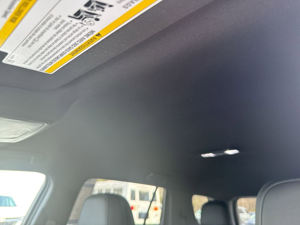 New 2026 Chevrolet Equinox LT w/ Convenience Package II FWD image 20