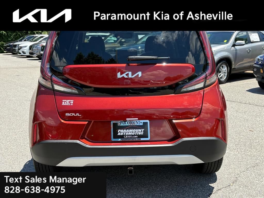 Certified 2023 Kia Soul LX w/ LX Technology Package FWD image 5